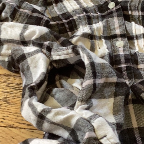 American eagle, jegging fit plaid black/white top, L - Picture 4 of 5